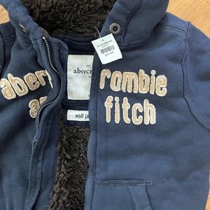 NEW ABERCROMBIE WOLF JAW FAUX FUR JACKET WINTER BOY APPLIQUÉ NAVY COAT WARM BAG